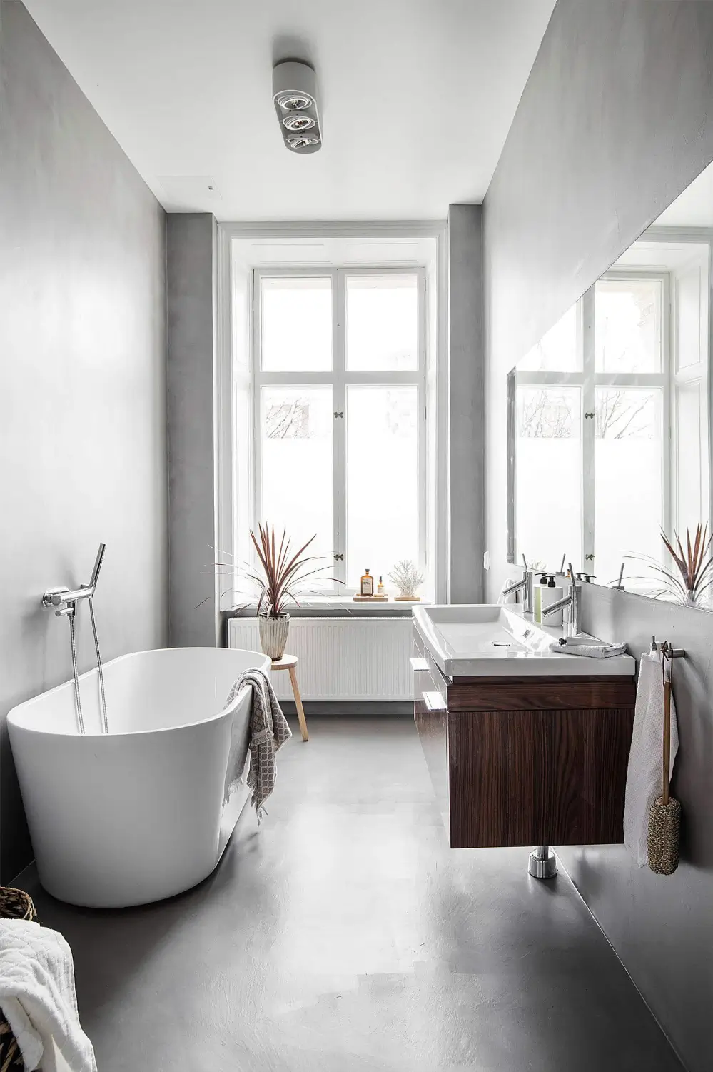 A Spacious Stockholm Apartment Packed With Historic Touches 15 spacious-stockholm-apartment-historic-touches-nordroom