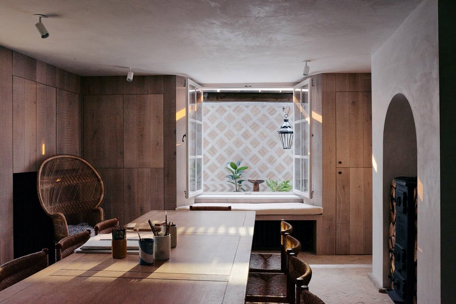 The Weavers House | A Calm Historic Home in East London 4 the weavers house london nordroom4 The Weavers House | A Calm Historic Home in East London