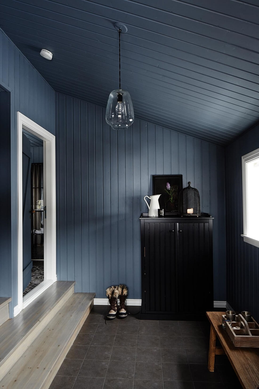 A Black Cottage in Iceland Decorated in Dark Grey Tones 13 black cottage iceland dark grey interior nordroom12 A Black Cottage in Iceland Decorated in Dark Grey Tones