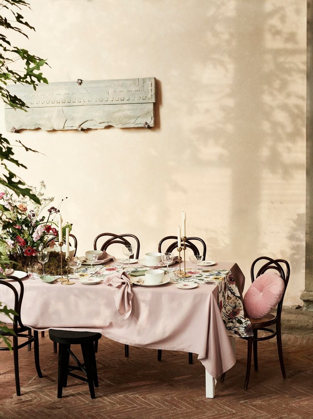 Floral Patterns and Pastel Colors in the H&M Home Spring Collection 4 hm home spring collection 2019 nordroom3 Floral Patterns and Pastel Colors in the H&M Home Spring Collection