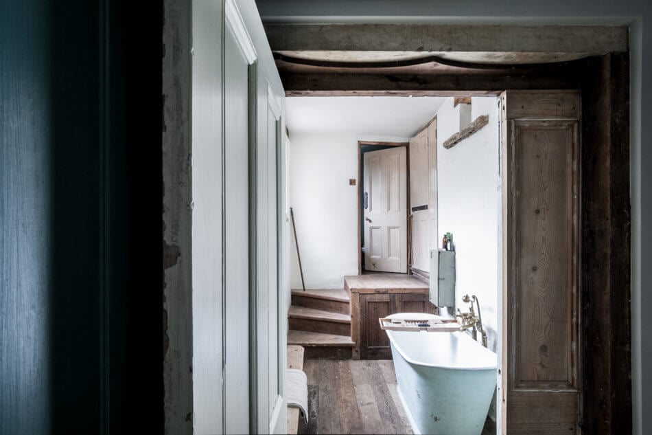 Raw Materials and Chalky Colors in A London Home 10 raw materials chalky colors london home nordroom9 Raw Materials and Chalky Colors in A London Home