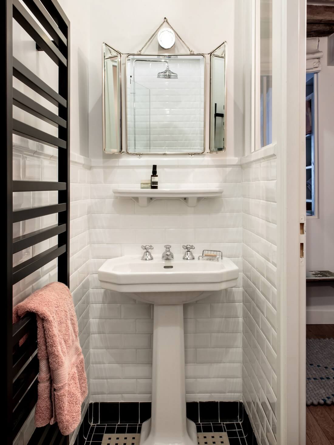 Original Details and Industrial Touches in a Family Home in Paris 15 industrial original details family home paris nordroom14 Original Details and Industrial Touches in a Family Home in Paris