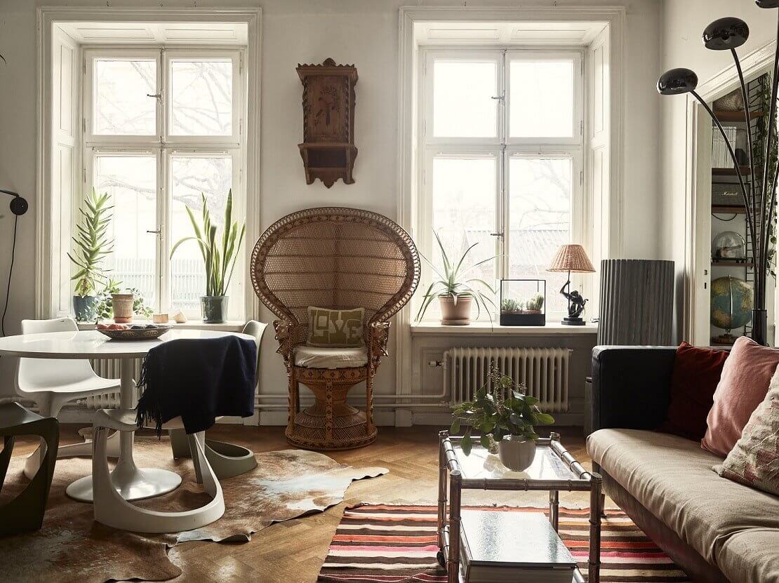 A Small Vintage Bohemian Apartment in Stockholm 8 small vintage bohemian apartment stockholm nordroom7 A Small Vintage Bohemian Apartment in Stockholm