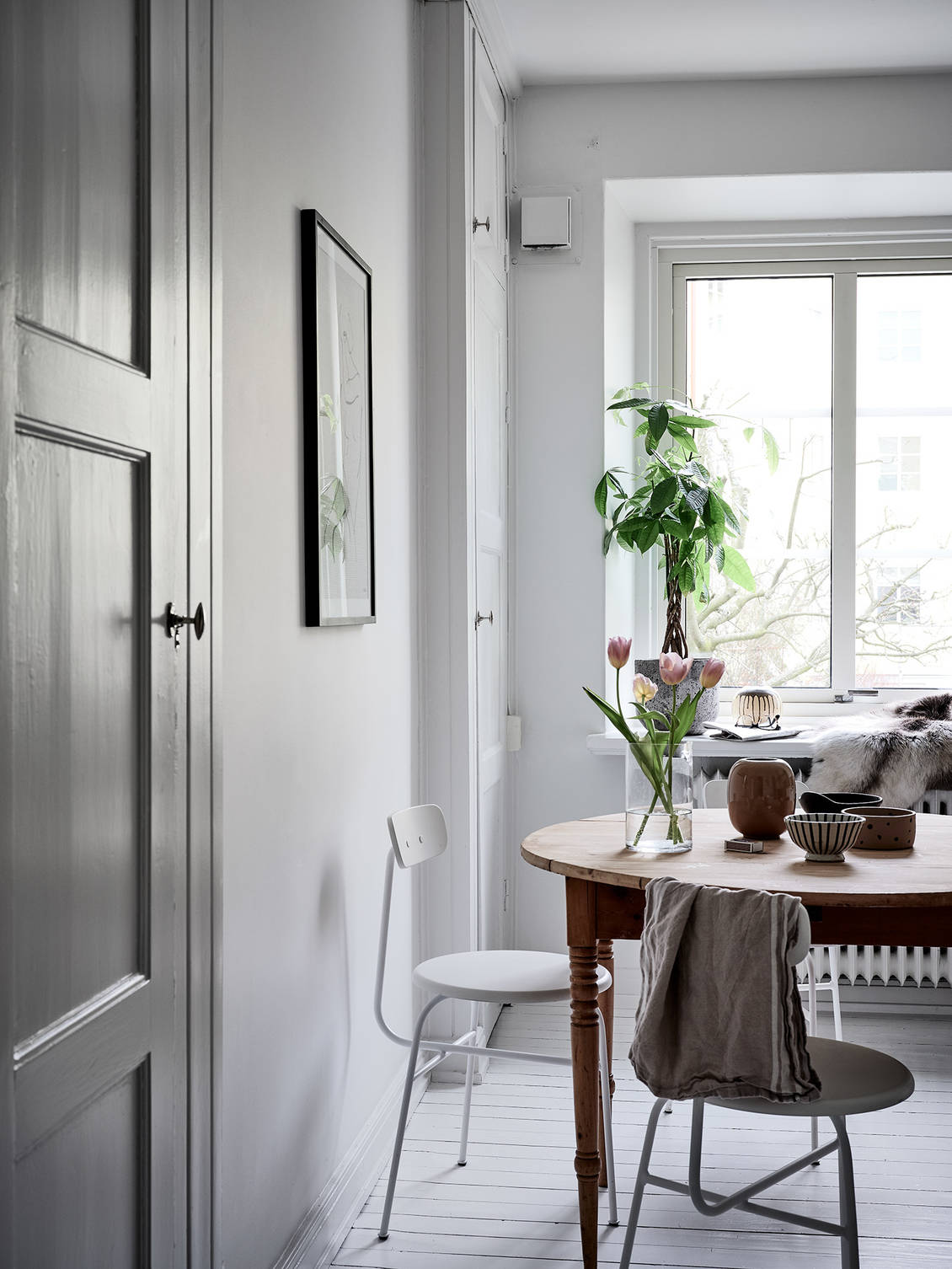 A Stylish Scandinavian Studio Apartment 7 scandinavian studio apartment nordroom6 A Stylish Scandinavian Studio Apartment