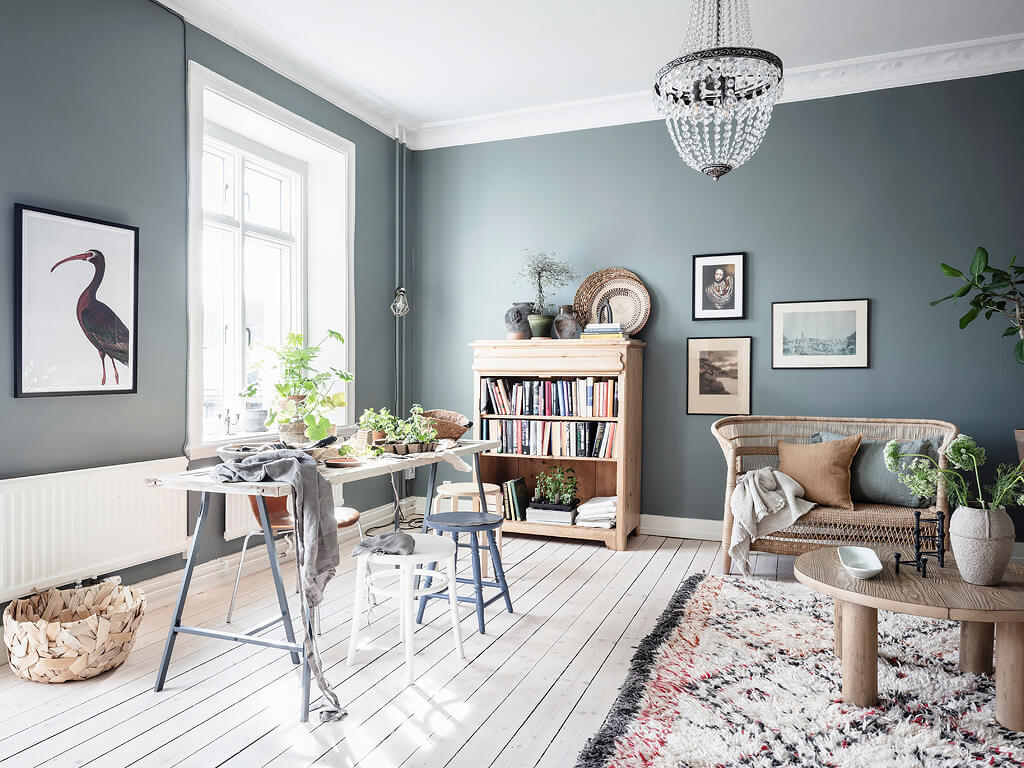 A Charming Swedish Apartment with Blue Walls and Plants 3 small blue scandinavian apartment nordroom2 A Charming Swedish Apartment with Blue Walls and Plants