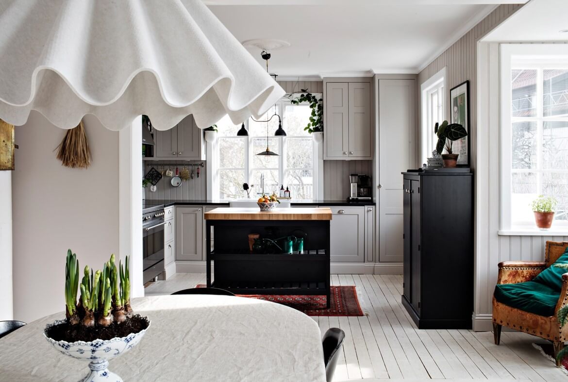 A Stylish Scandinavian Home with Cozy Nooks 10 stylish scandinavian home nooks nordroom8 A Stylish Scandinavian Home with Cozy Nooks