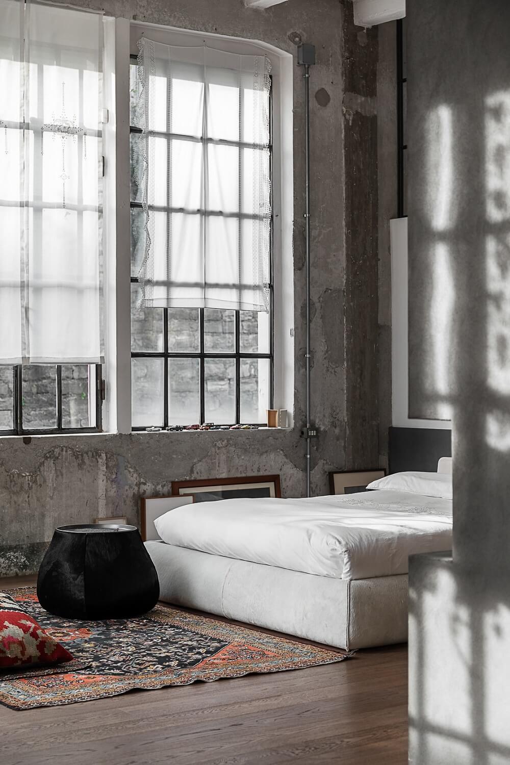 An Industrial Artist Loft in Italy With Jaw Dropping Windows 8 industrial artist loft italy nordroom7 An Industrial Artist Loft in Italy With Jaw Dropping Windows
