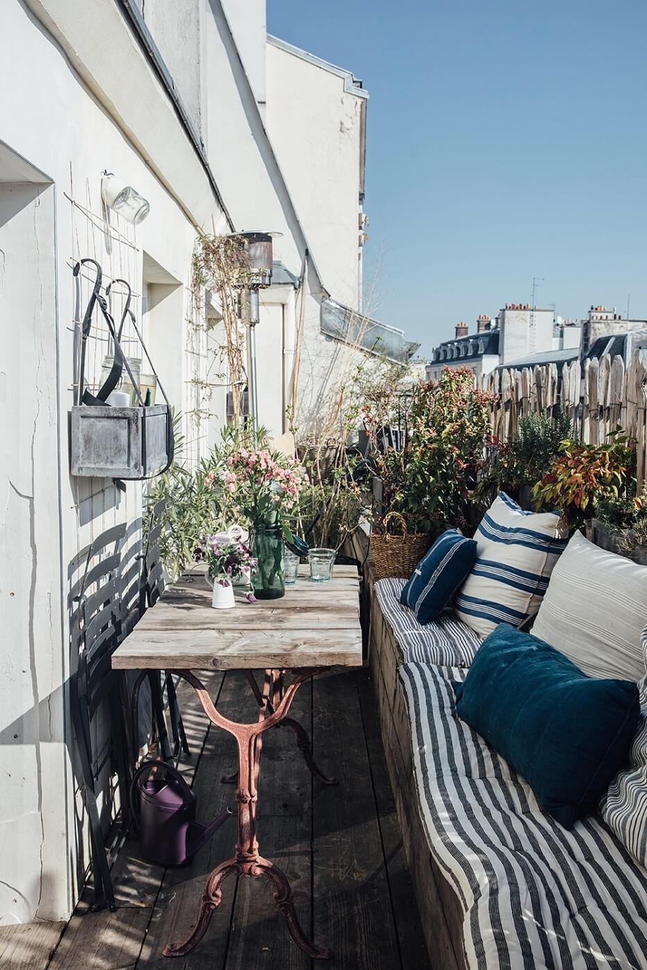 A Serene Apartment With A Perfect View Over Paris 13 serene apartment paris nordroom12 A Serene Apartment With A Perfect View Over Paris