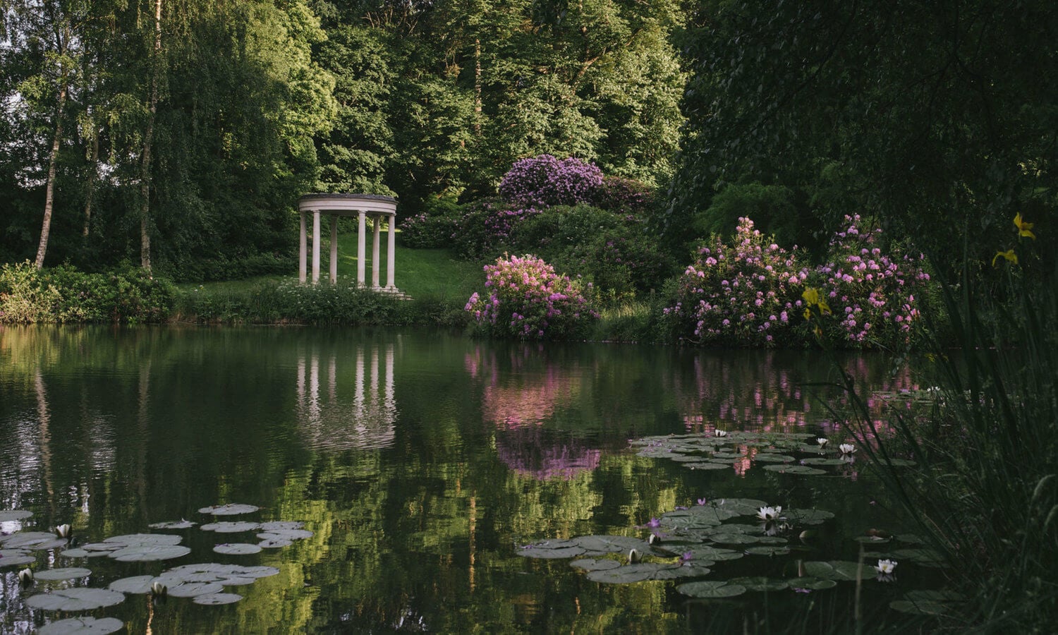 Heckfield Place: A Georgian Estate Transformed Into Luxurious Hotel 28 heckfield place country house hotel england nordroom29 Heckfield Place: A Georgian Estate Transformed Into Luxurious Hotel