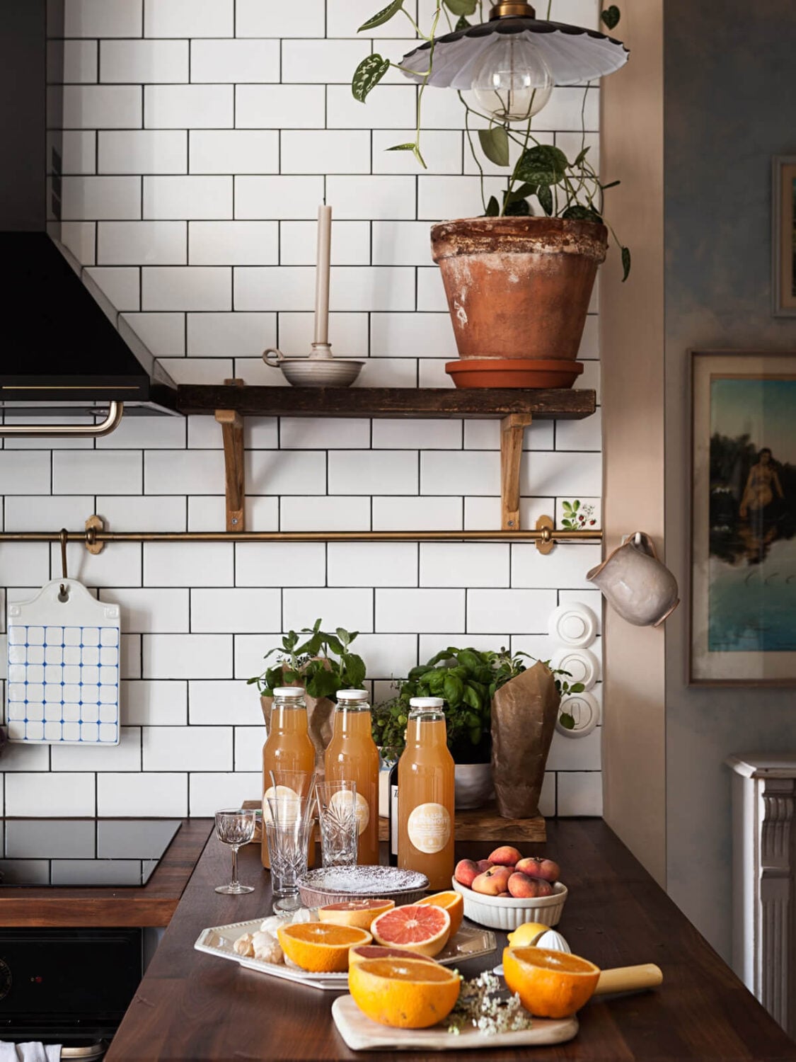 A Romantic Vintage Apartment in Stockholm 4 kitchen shelf