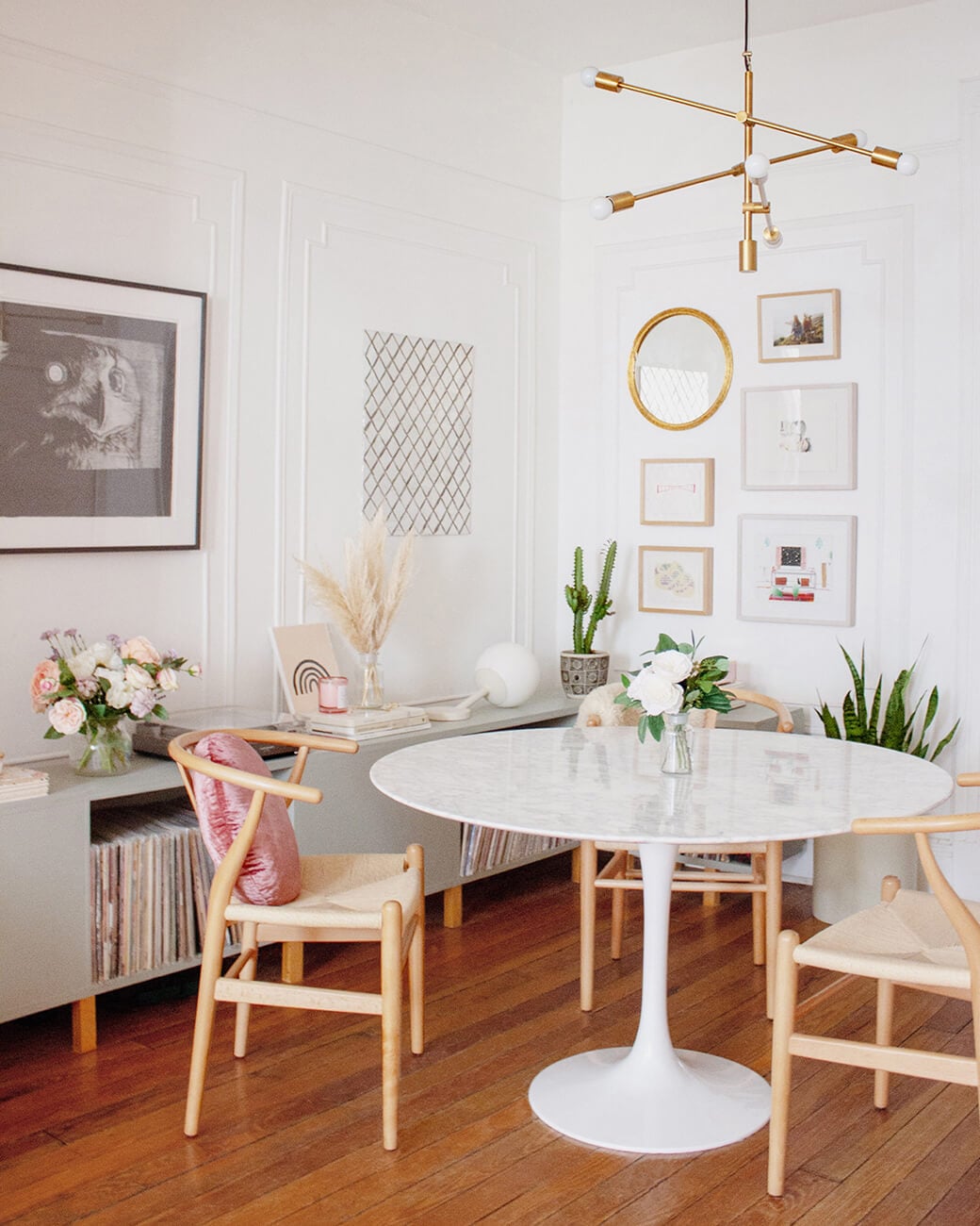 A Modern Bohemian Apartment in Brooklyn 6 modern bohemian apartment brooklyn nordroom5 A Modern Bohemian Apartment in Brooklyn