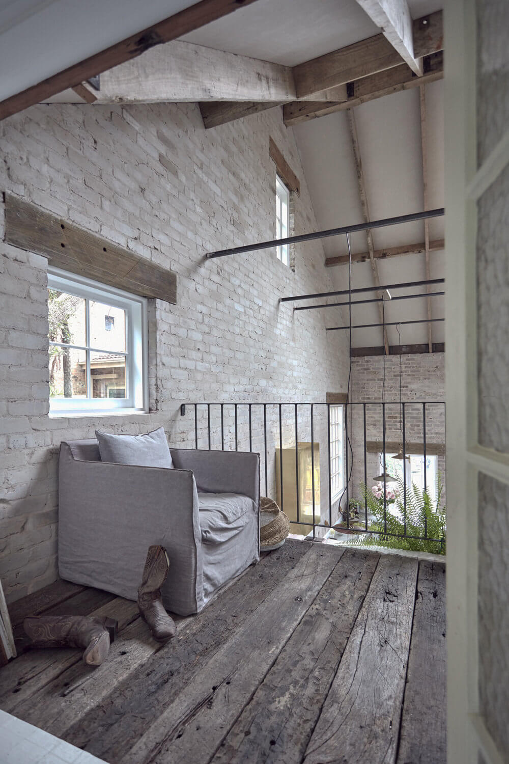 A Modern Rustic Barnhouse in Sydney 7 modern rustic barnhouse sydney nordroom6 A Modern Rustic Barnhouse in Sydney