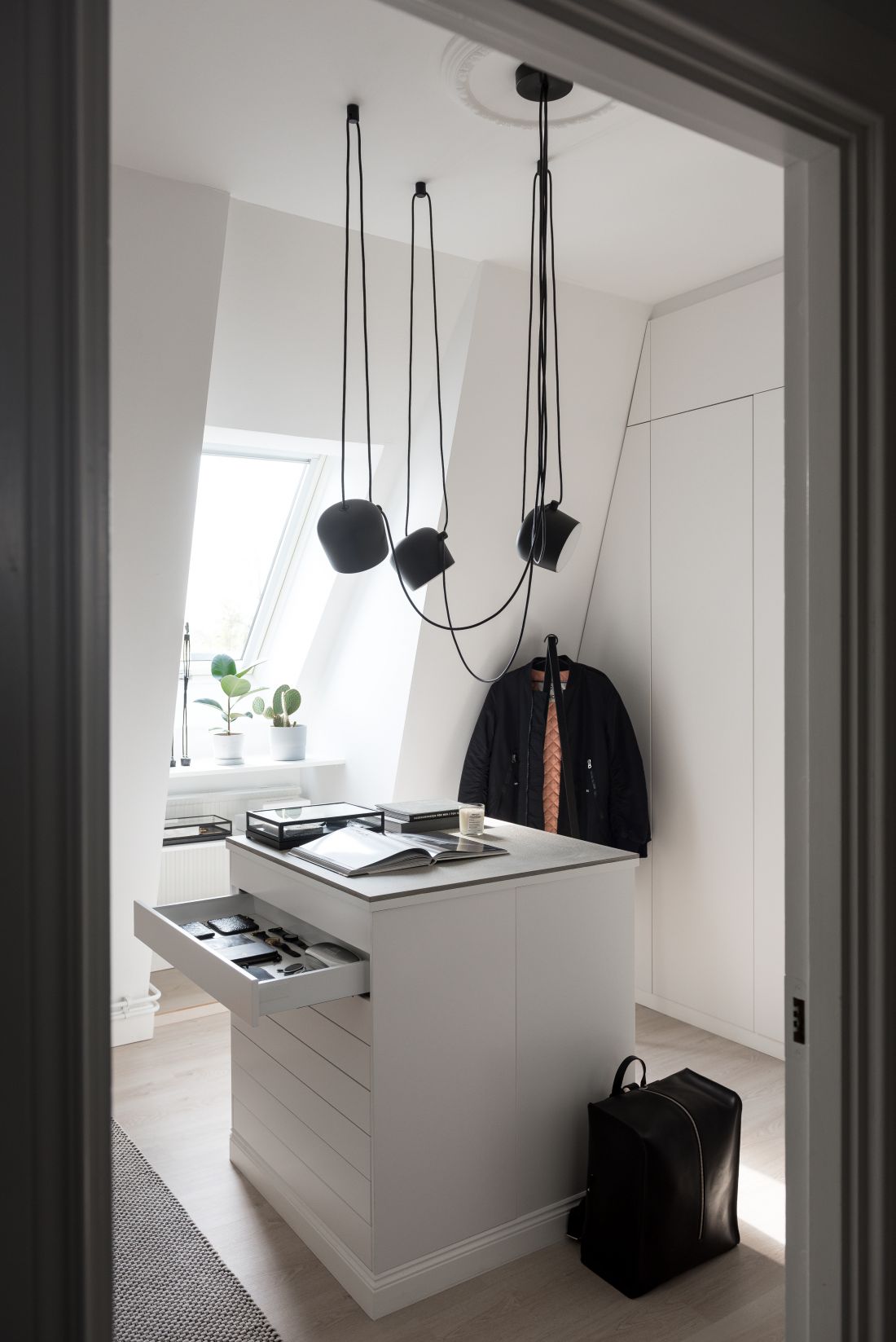A Monochrome Scandinavian Attic Apartment 14 monochrome attic apartment nordroom13 A Monochrome Scandinavian Attic Apartment
