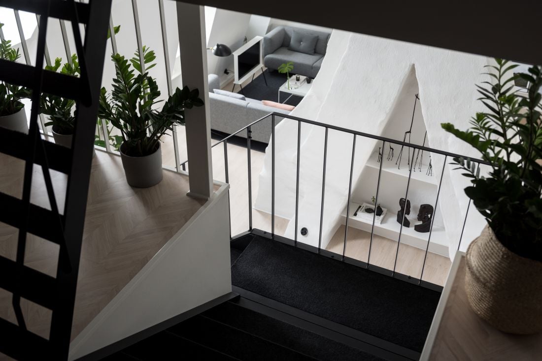 A Monochrome Scandinavian Attic Apartment 9 monochrome attic apartment nordroom8 A Monochrome Scandinavian Attic Apartment