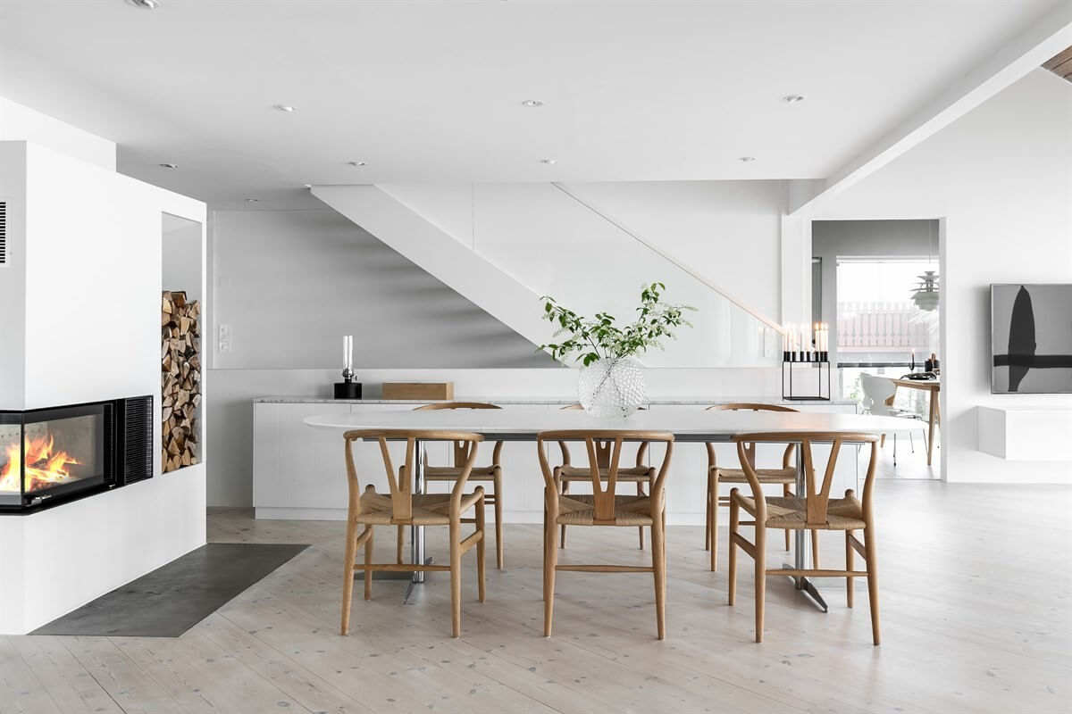 The Norwegian Home Of Blogger Nina Holst (& It's For Sale!) 5 norwegian home nina holst nordroom4 The Norwegian Home Of Blogger Nina Holst (& It's For Sale!)