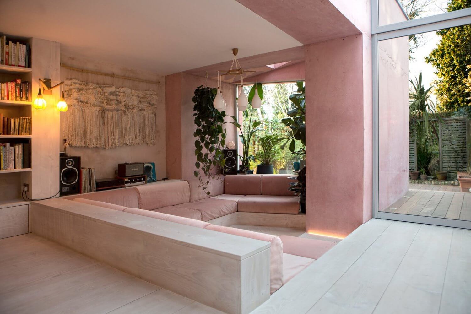 A Pink Concrete Extension For A Victorian Home in London 2 pink concrete extension victorian home london nordroom1 A Pink Concrete Extension For A Victorian Home in London
