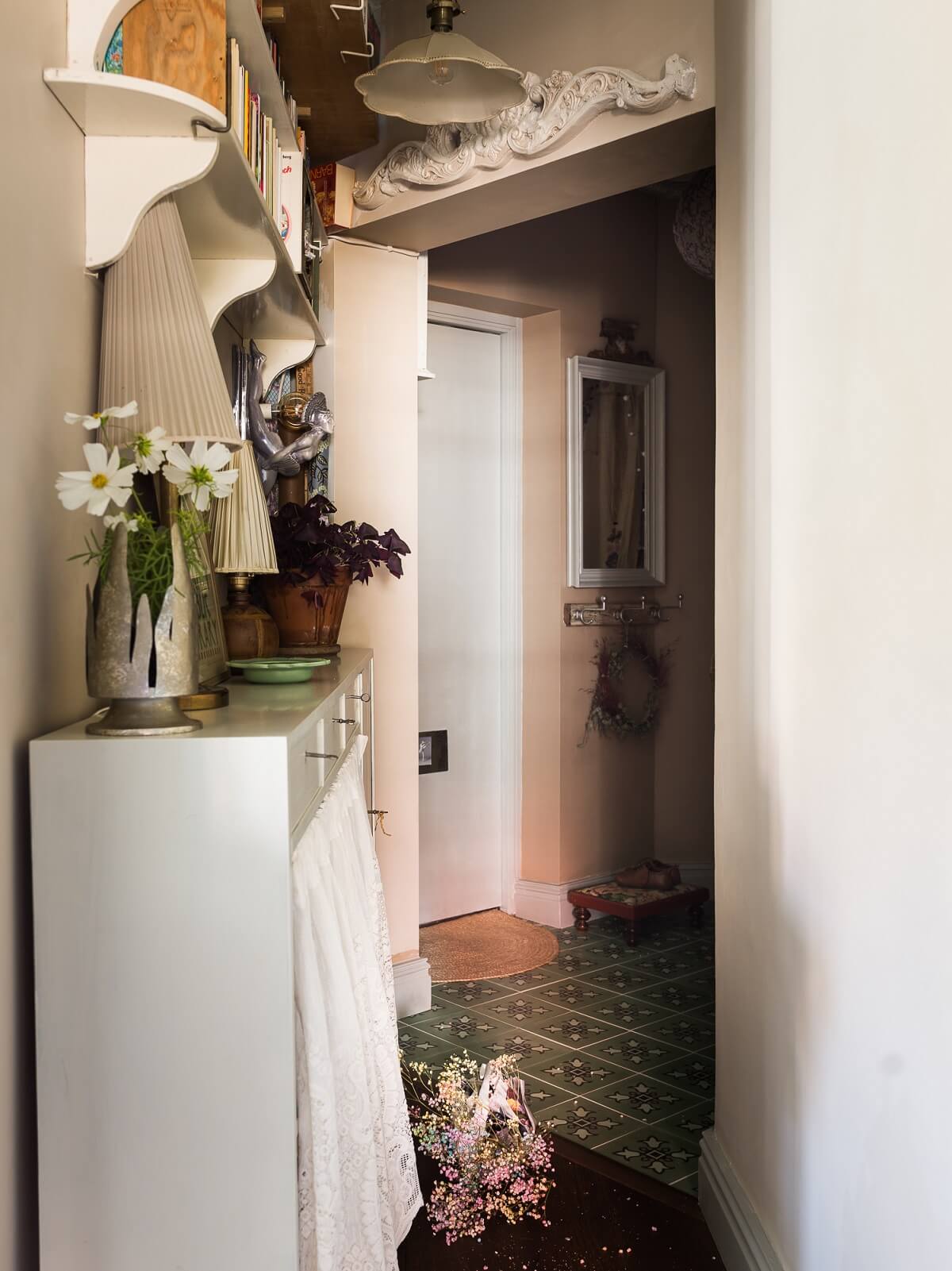 A Romantic Vintage Apartment in Stockholm 22 romantic vintage apartment stockholm nordroom14 A Romantic Vintage Apartment in Stockholm
