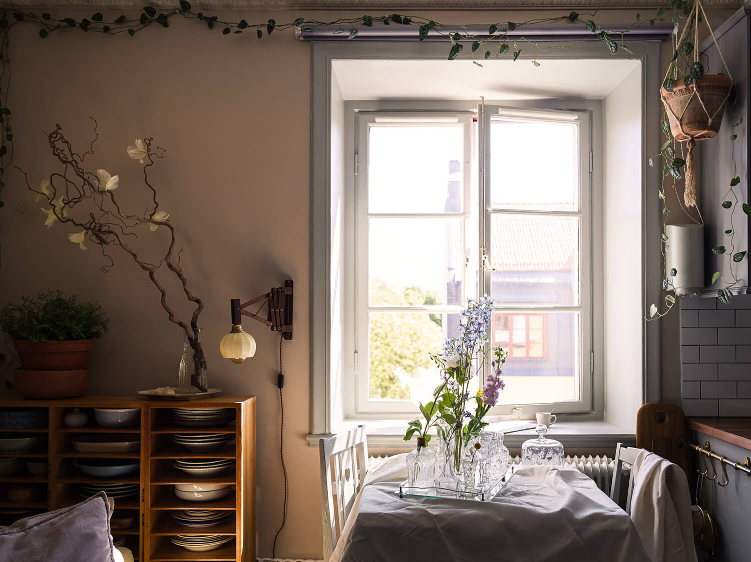 A Romantic Vintage Apartment in Stockholm 6 romantic vintage apartment stockholm nordroom2 A Romantic Vintage Apartment in Stockholm