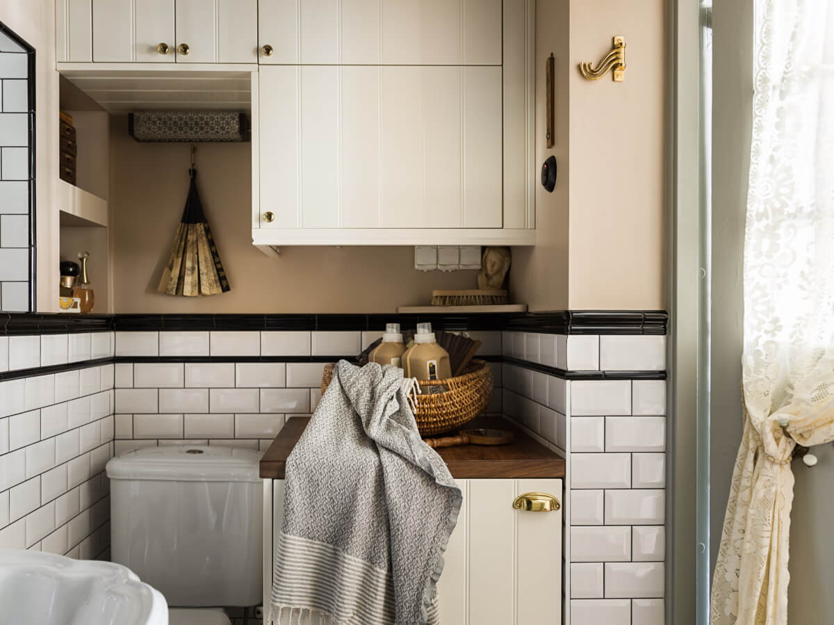 A Romantic Vintage Apartment in Stockholm 20 small bathroom cabinets A Romantic Vintage Apartment in Stockholm