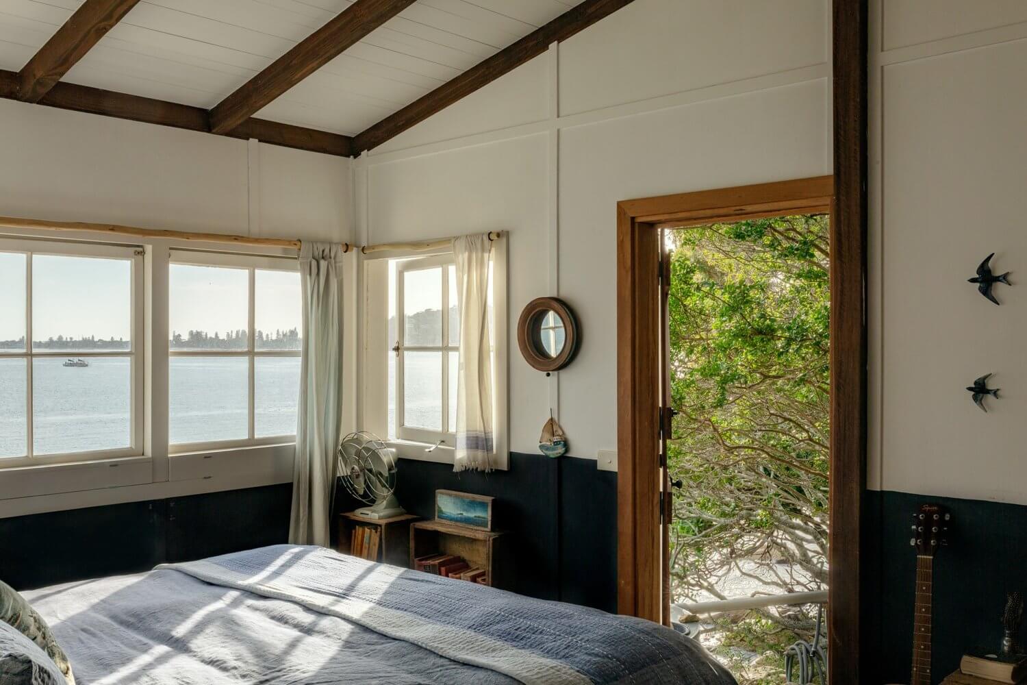 The Little Black Shack | A Cozy Eco Beachfront Cottage in Australia 13 the little black shack eco cottage australia nordroom13 The Little Black Shack | A Cozy Eco Beachfront Cottage in Australia