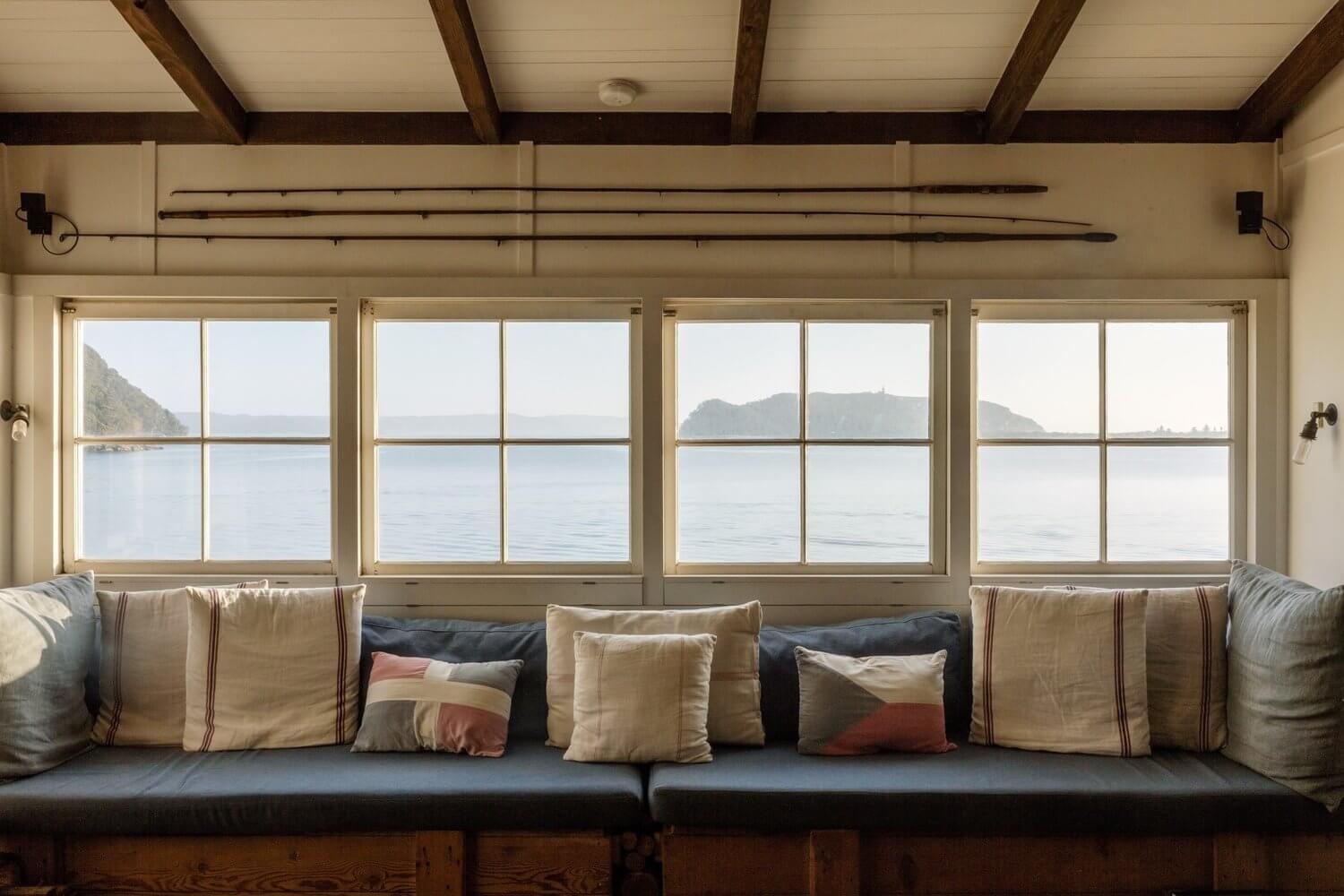 The Little Black Shack | A Cozy Eco Beachfront Cottage in Australia 4 the little black shack eco cottage australia nordroom3 The Little Black Shack | A Cozy Eco Beachfront Cottage in Australia