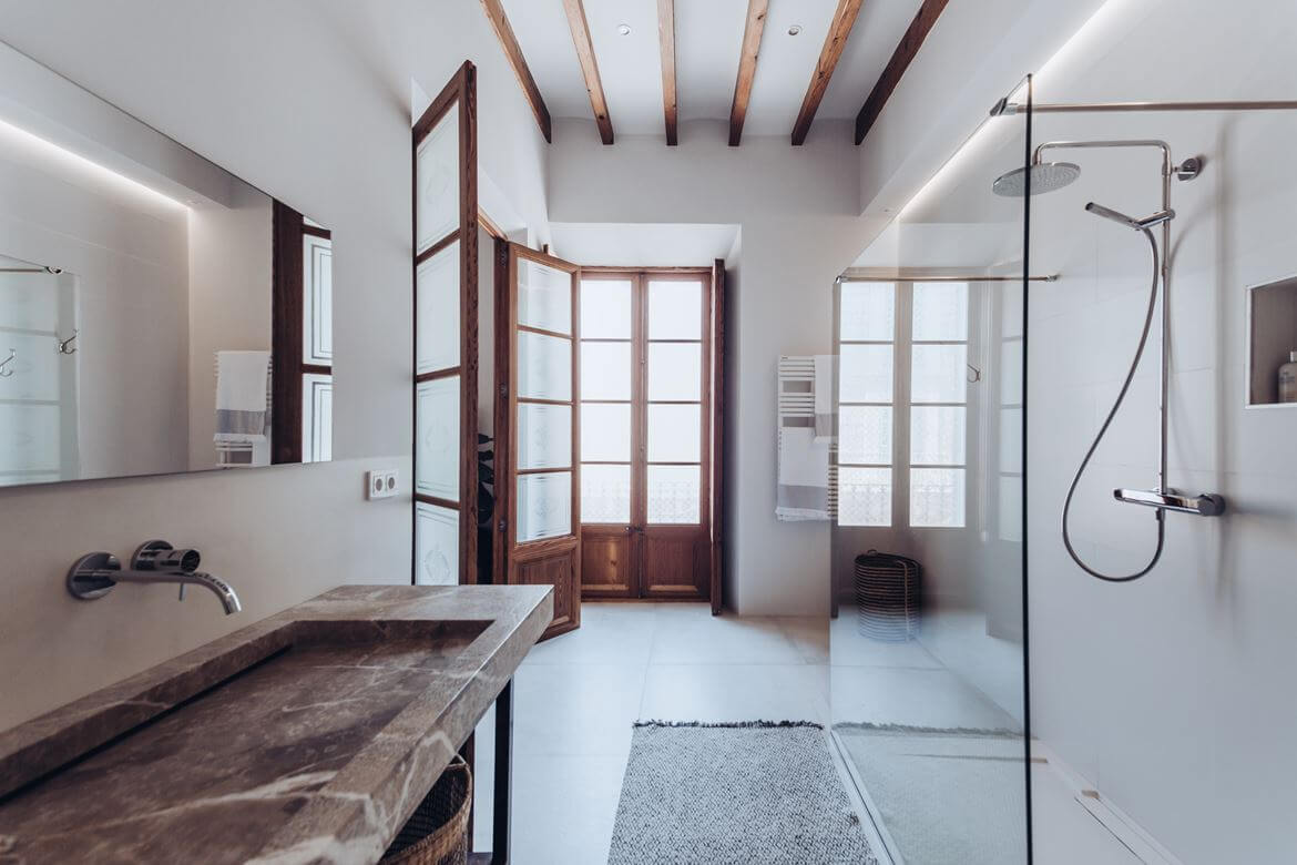 A Beautiful Townhouse on Mallorca With Orginal Details and High Ceilings 23 townhouse mallorca original details high ceilings nordroom22 A Beautiful Townhouse on Mallorca With Orginal Details and High Ceilings