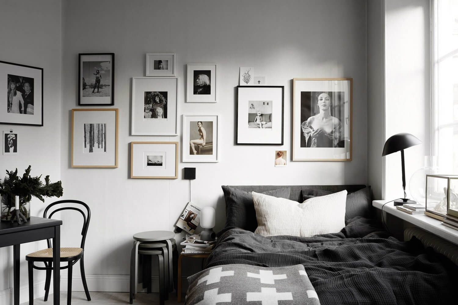 Creative Headboard and Bedroom Styling Ideas 64 bedroom gallery wall nordroom3 Creative Headboard and Bedroom Styling Ideas