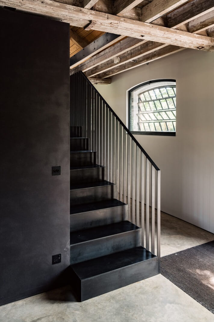 An Industrial Barn Conversion In The English Countryside 12 industrial barn conversion england nordroom11 An Industrial Barn Conversion In The English Countryside