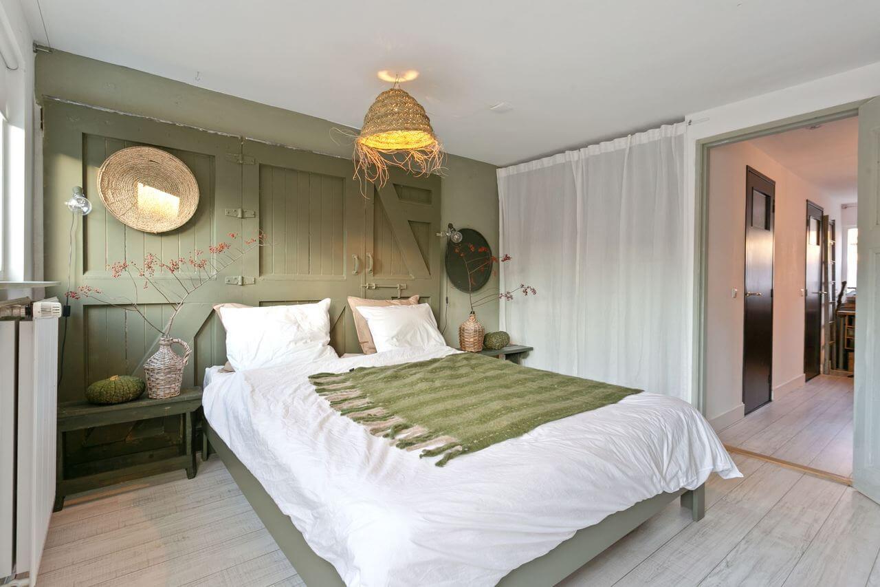 Creative Headboard and Bedroom Styling Ideas 29 old doors screens headboards nordroom3 Creative Headboard and Bedroom Styling Ideas