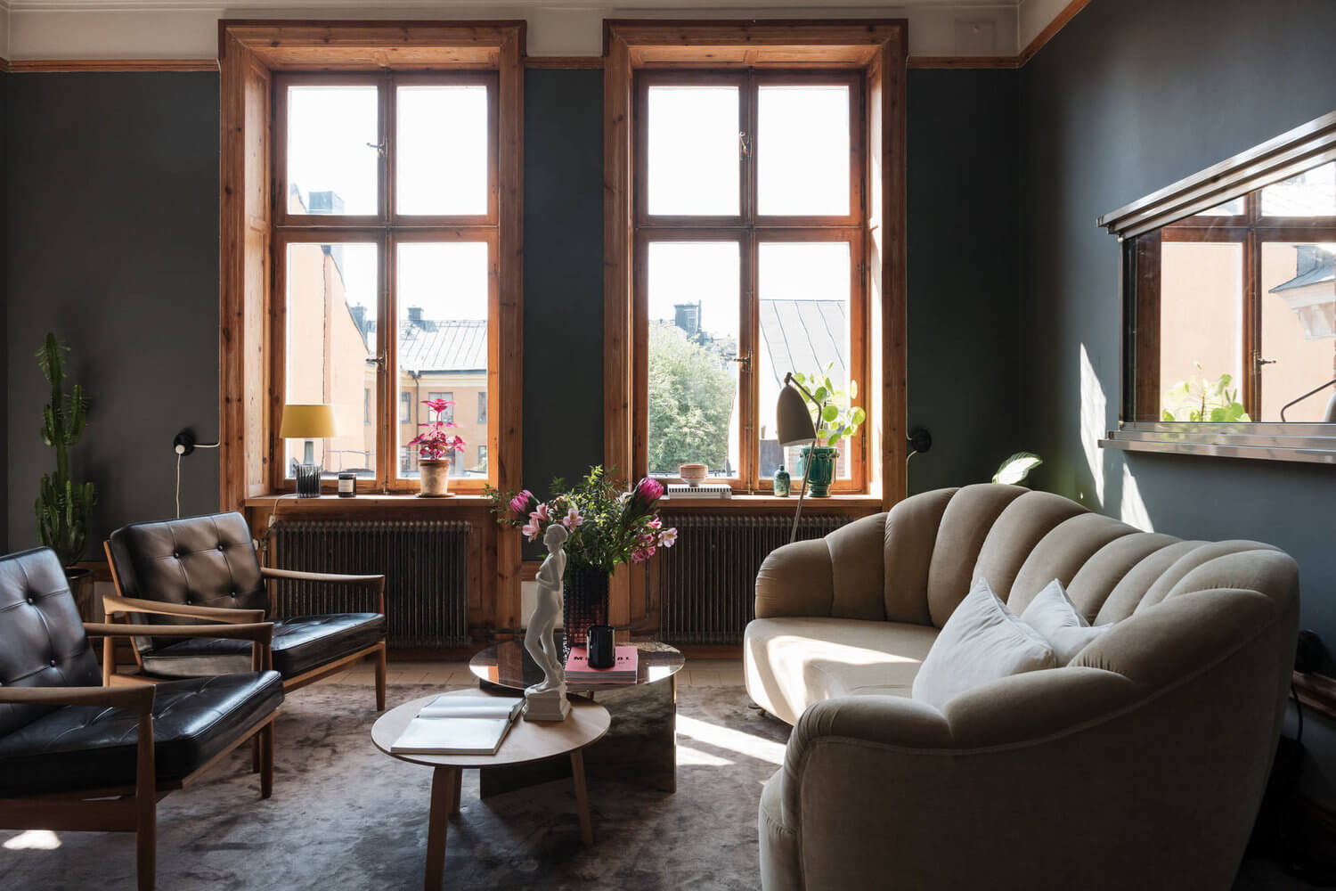 A Stylish Small Apartment Decorated in Warm Tones 2 small apartment warm tones nordroom1 A Stylish Small Apartment Decorated in Warm Tones