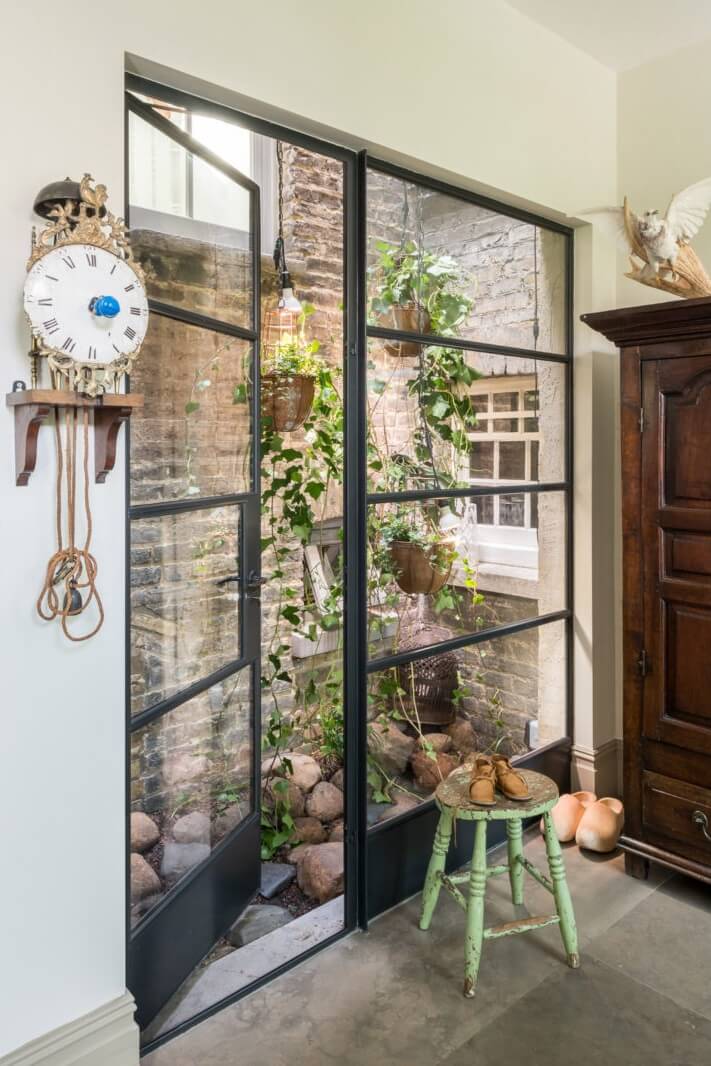 Modern & Historic Features Meet in A Victorian Home in London 15 modern historic victorian home london nordroom14 Modern & Historic Features Meet in A Victorian Home in London