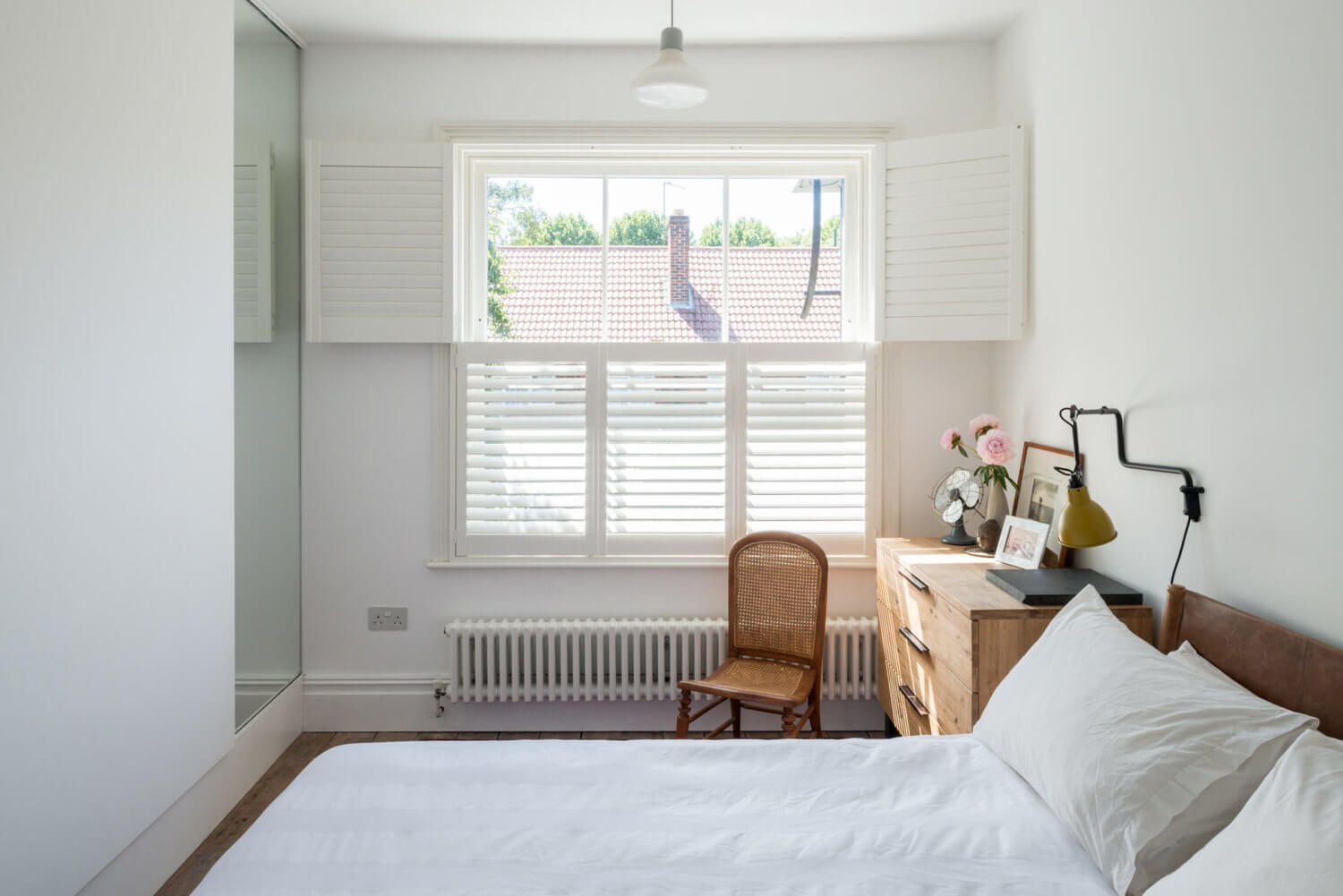 Modern & Historic Features Meet in A Victorian Home in London 16 modern historic victorian home london nordroom15 Modern & Historic Features Meet in A Victorian Home in London