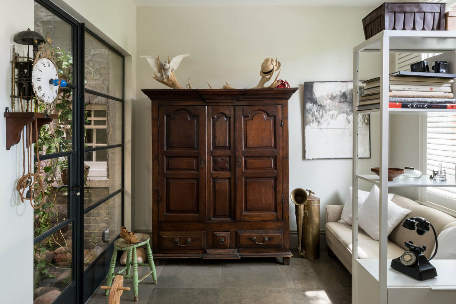 Modern & Historic Features Meet in A Victorian Home in London 8 modern historic victorian home london nordroom7 Modern & Historic Features Meet in A Victorian Home in London