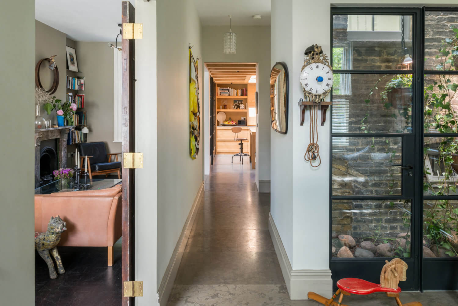 Modern & Historic Features Meet in A Victorian Home in London 10 modern historic victorian home london nordroom9 Modern & Historic Features Meet in A Victorian Home in London