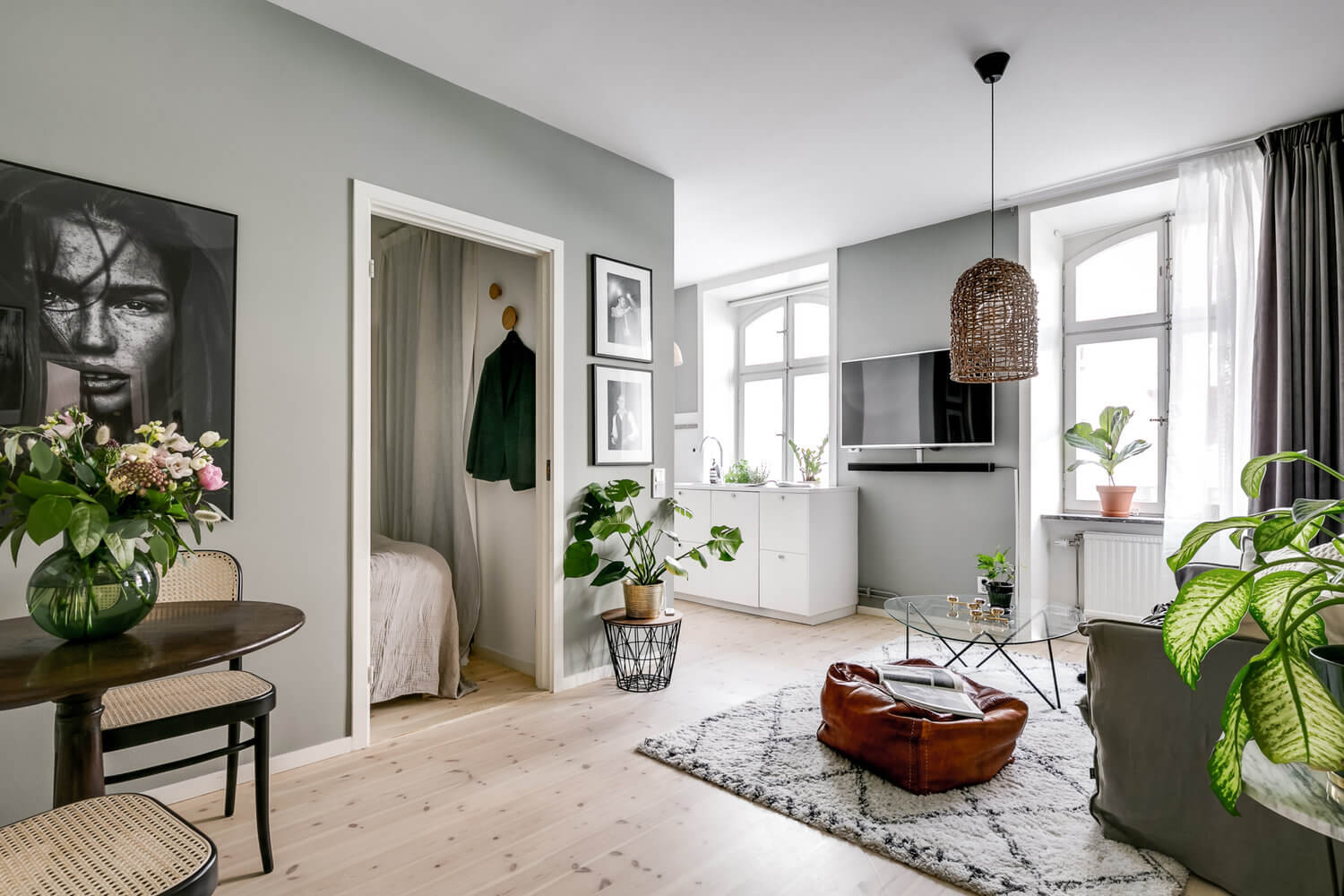 A Small Grey and White Scandinavian Apartment 5 small grey white scandinavian apartment nordroom4 A Small Grey and White Scandinavian Apartment