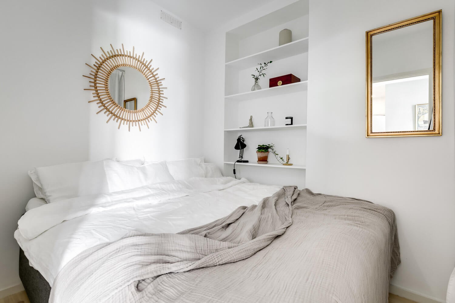 A Small Grey and White Scandinavian Apartment 8 small grey white scandinavian apartment nordroom7 A Small Grey and White Scandinavian Apartment