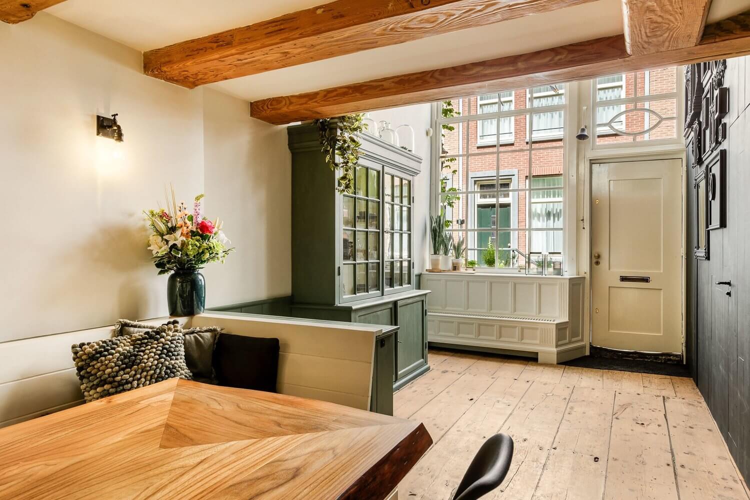 A Characteristic 17th-Century Home in Amsterdam 9 17th century townhouse amsterdam nordroom8 A Characteristic 17th-Century Home in Amsterdam