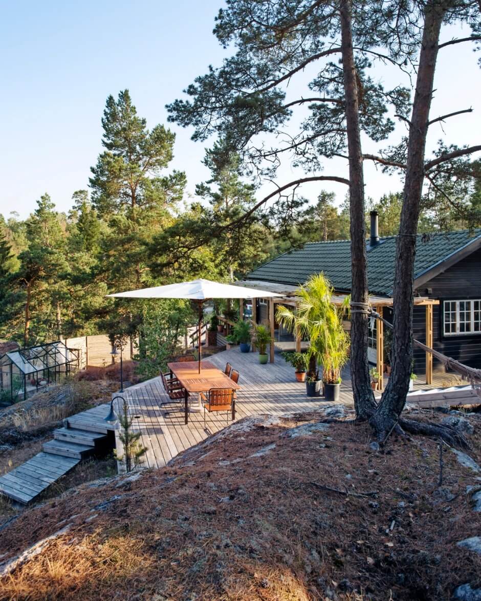 A Swedish Summerhouse Filled With Vintage Design 11 TheNordroom ASwedishSummerhouseFilledWithVintageDesign10 A Swedish Summerhouse Filled With Vintage Design