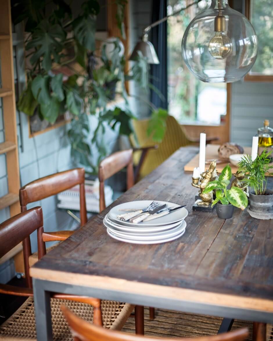 A Swedish Summerhouse Filled With Vintage Design 6 TheNordroom ASwedishSummerhouseFilledWithVintageDesign5 A Swedish Summerhouse Filled With Vintage Design