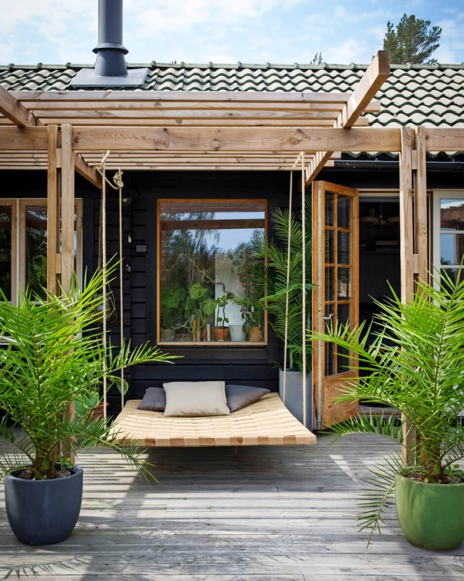 A Swedish Summerhouse Filled With Vintage Design 9 TheNordroom ASwedishSummerhouseFilledWithVintageDesign8 A Swedish Summerhouse Filled With Vintage Design