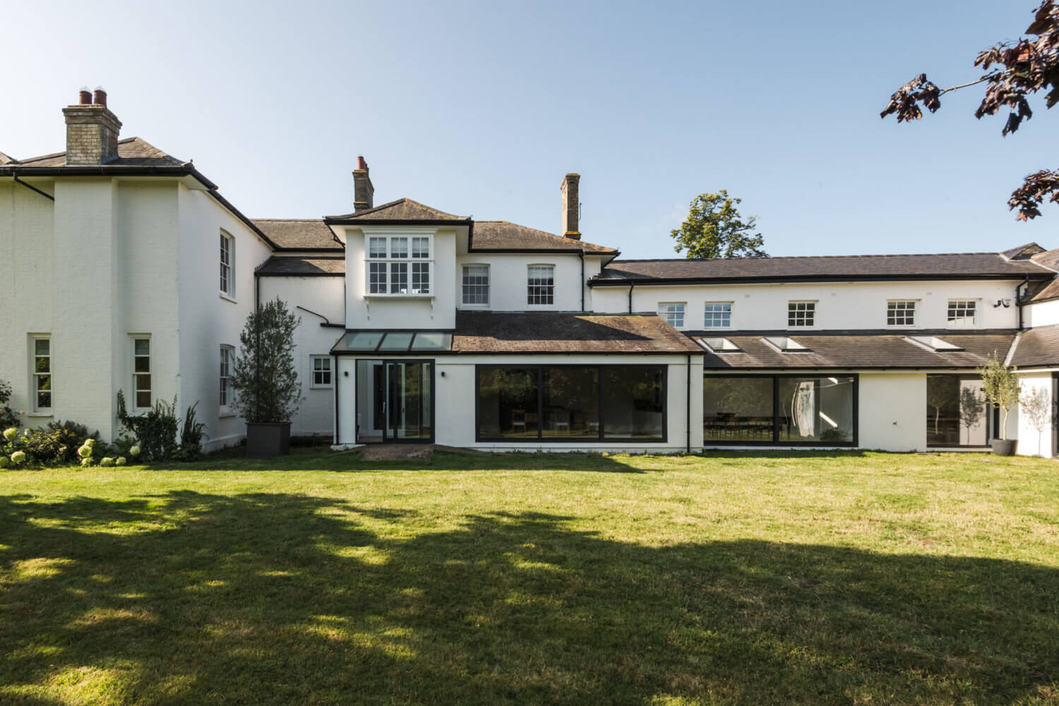 A Serene Minimalistic Country House in England 13 serene minimalistic country house england nordroom12 A Serene Minimalistic Country House in England