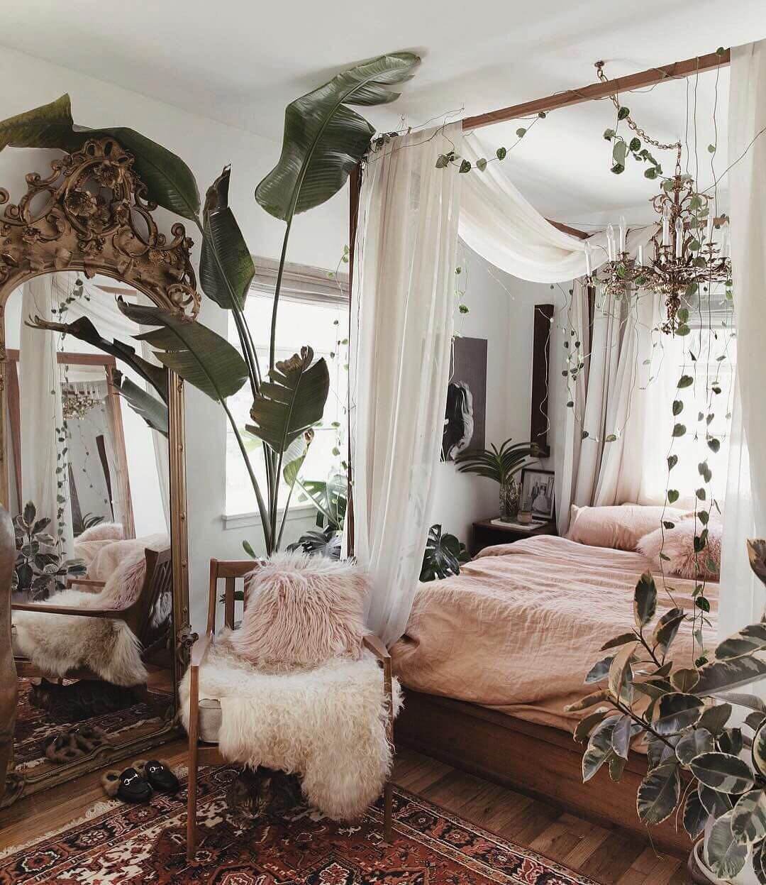 How To Decorate A Studio Apartment 35 studio-apartment-canopy-bed-nordroom
