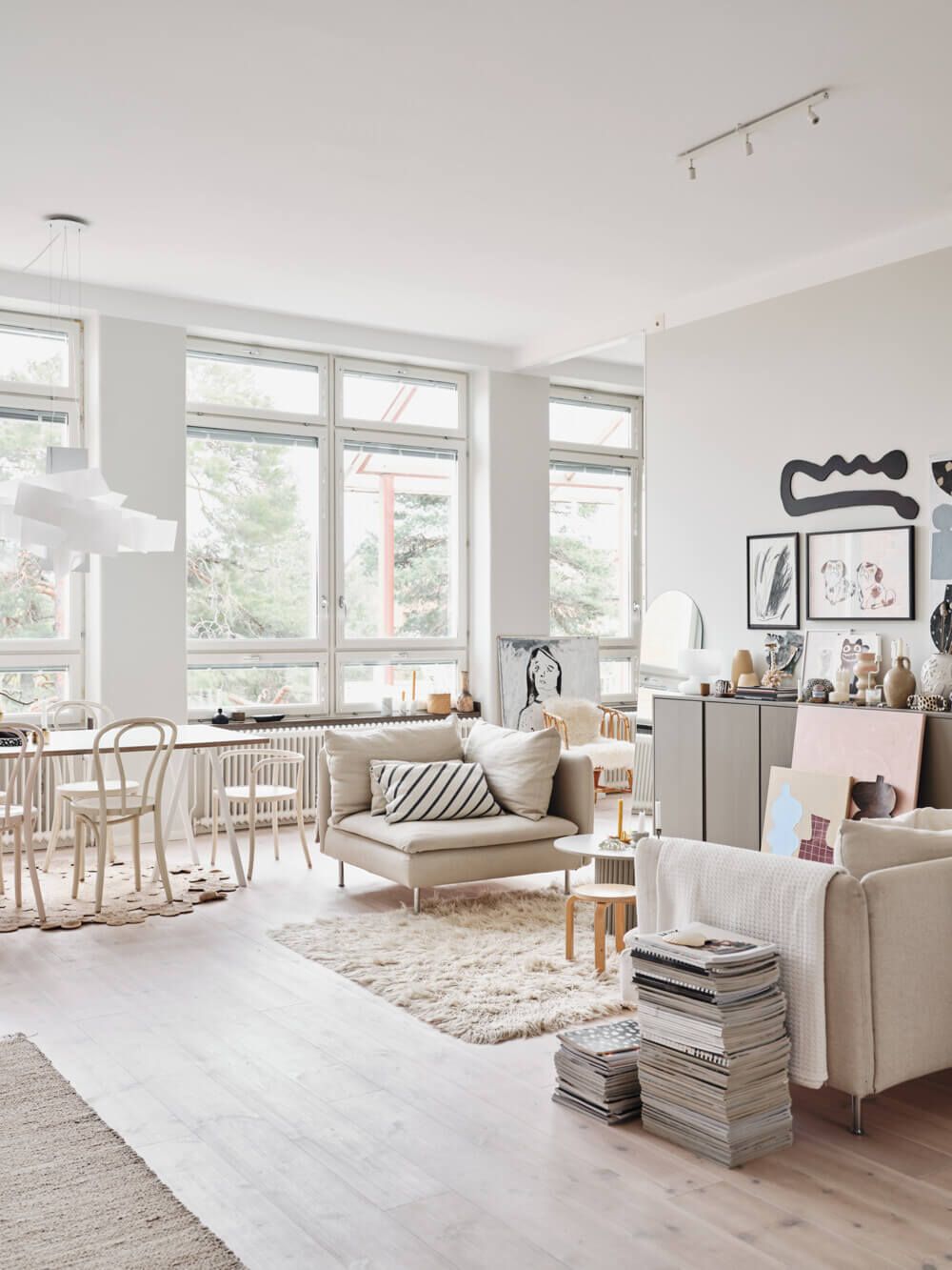 Subtle Pastel Hues In The Home Of Swedish Artist Emilia Ilke 4 subtle pastel colors emilia ilke nordroom3 Subtle Pastel Hues In The Home Of Swedish Artist Emilia Ilke