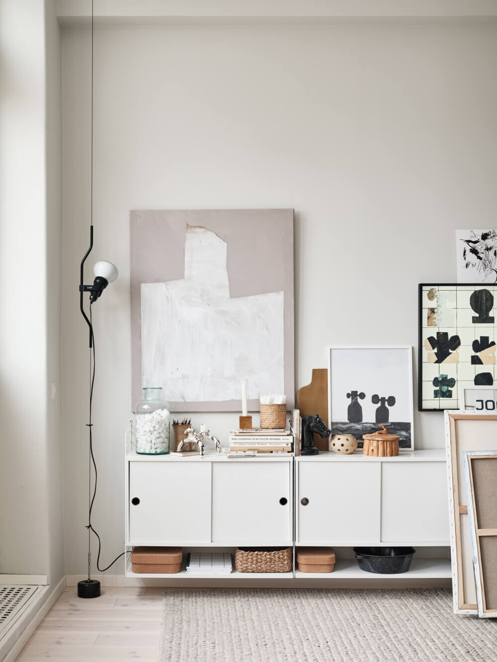 Subtle Pastel Hues In The Home Of Swedish Artist Emilia Ilke 5 subtle pastel colors emilia ilke nordroom4 Subtle Pastel Hues In The Home Of Swedish Artist Emilia Ilke