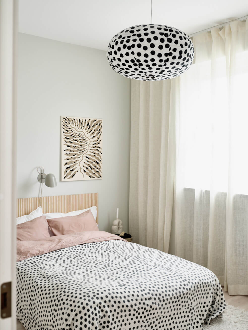Subtle Pastel Hues In The Home Of Swedish Artist Emilia Ilke 10 subtle pastel colors emilia ilke nordroom9 Subtle Pastel Hues In The Home Of Swedish Artist Emilia Ilke