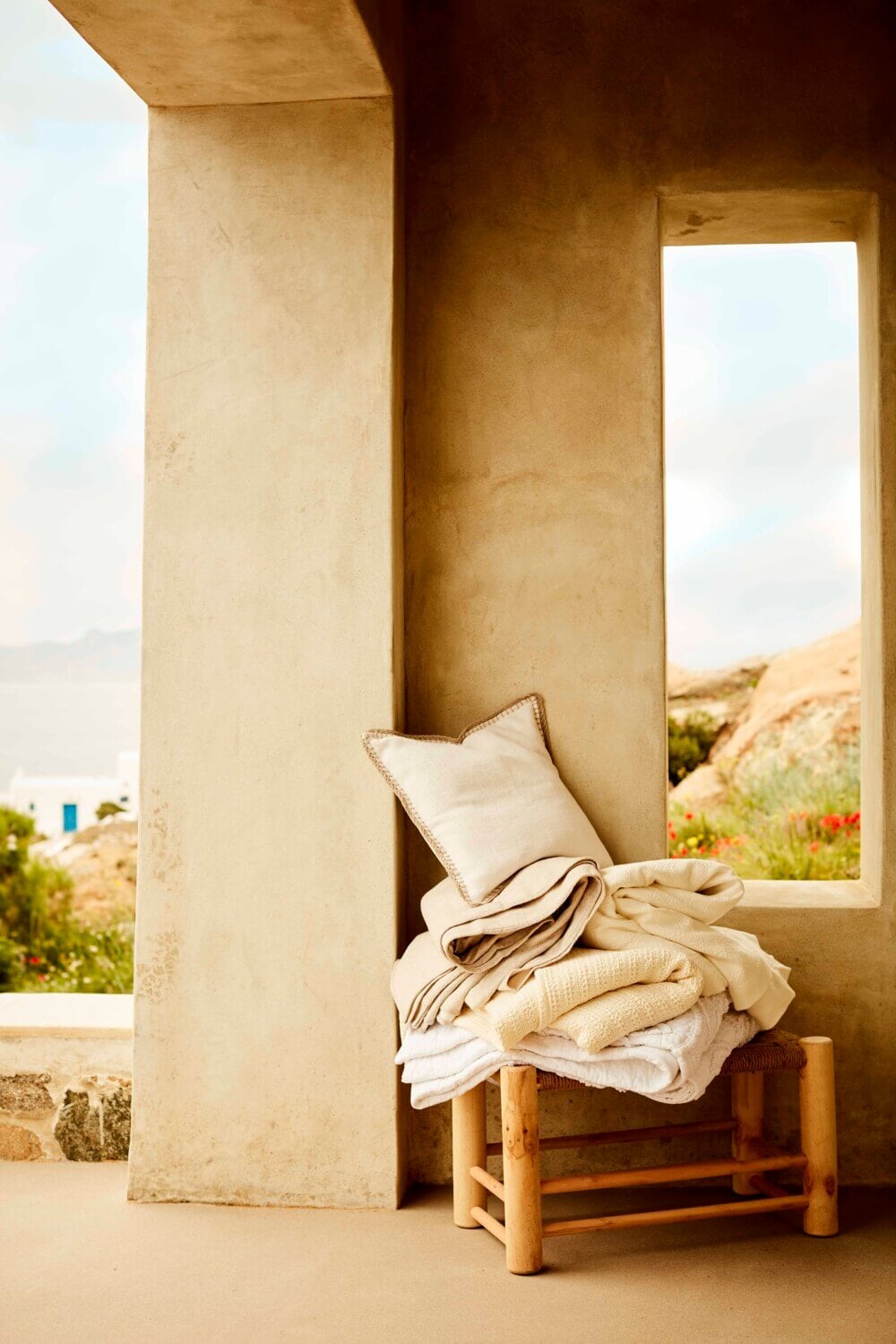 A Greek Villa Decorated in Warm Natural Tones by Zara Home 5 zara home greek villa nordroom4 A Greek Villa Decorated in Warm Natural Tones by Zara Home