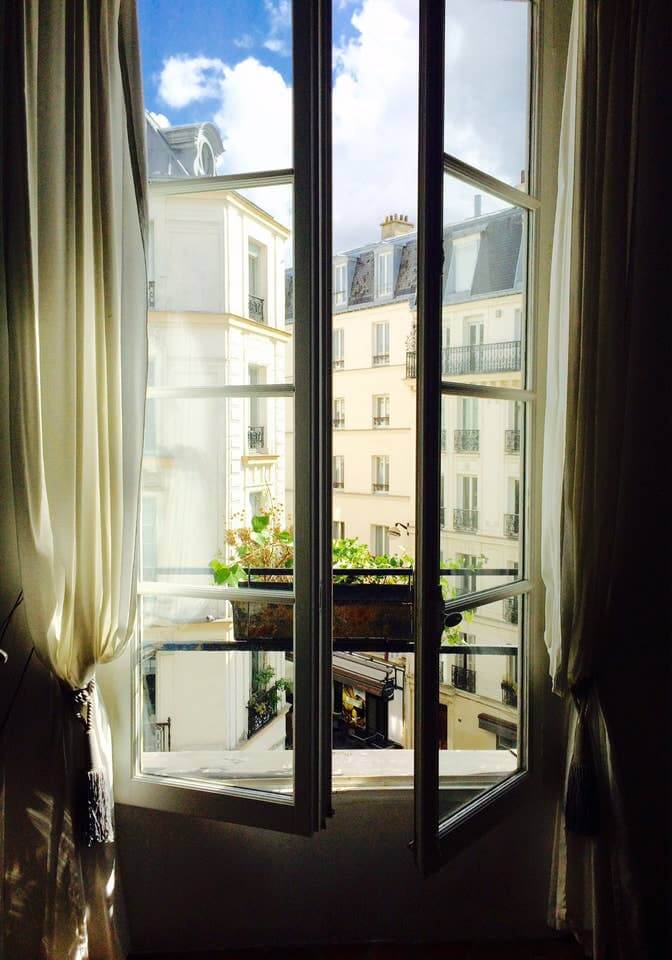 A Cozy Airbnb Apartment in an 18th-Century Building in Paris 7 18th century paris airbnb apartment nordroom6 A Cozy Airbnb Apartment in an 18th-Century Building in Paris