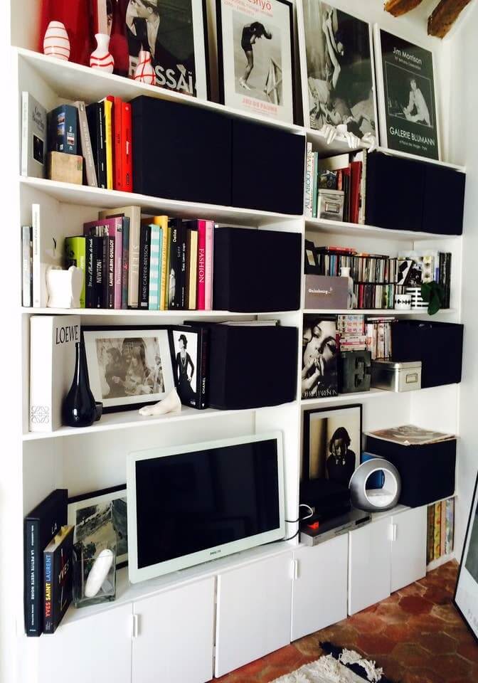 A Cozy Airbnb Apartment in an 18th-Century Building in Paris 8 18th century paris airbnb apartment nordroom7 A Cozy Airbnb Apartment in an 18th-Century Building in Paris