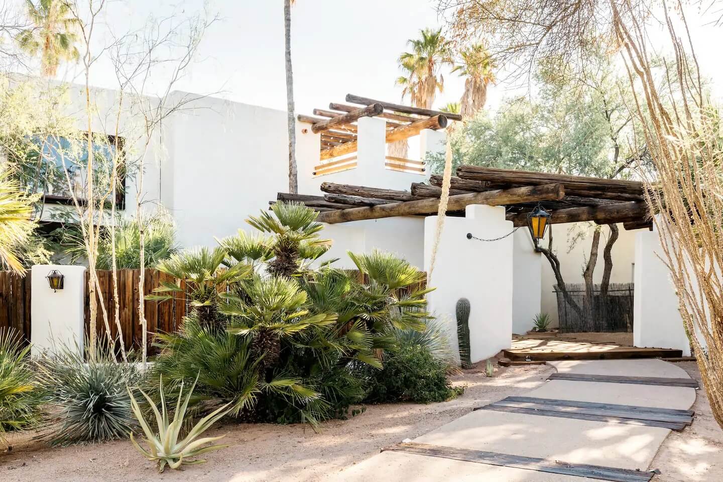 Earthy Tones in an Arizona Vacation Rental by The Joshua Tree House Team 14 arizona vacation rental joshua tree house nordroom13 Earthy Tones in an Arizona Vacation Rental by The Joshua Tree House Team