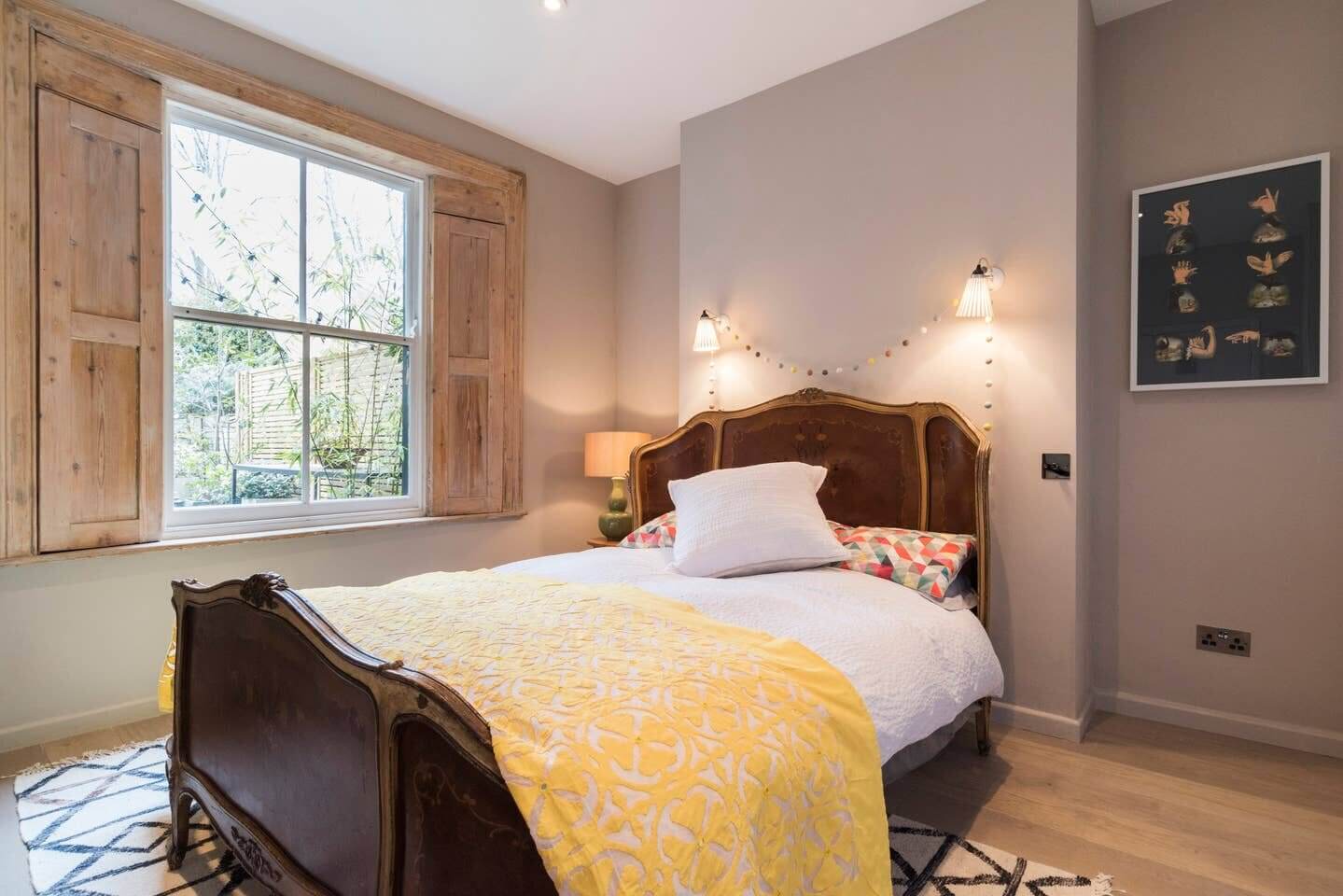 A Combination of Styles in Stunning London Airbnb 9 london airbnb nordroom8 A Combination of Styles in Stunning London Airbnb